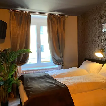 The Henry Self Check-In Guesthouse-2