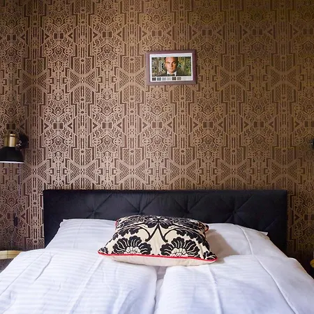 The Henry Self Check-In Guesthouse-3